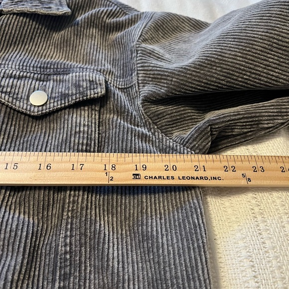 #3310. LCRRRN Cropped Corduroy Gray Jacket. Women's Size M - Picture 8 of 10